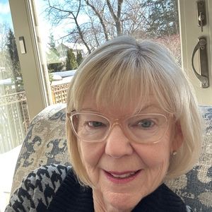 Meet your Posher, Pauline